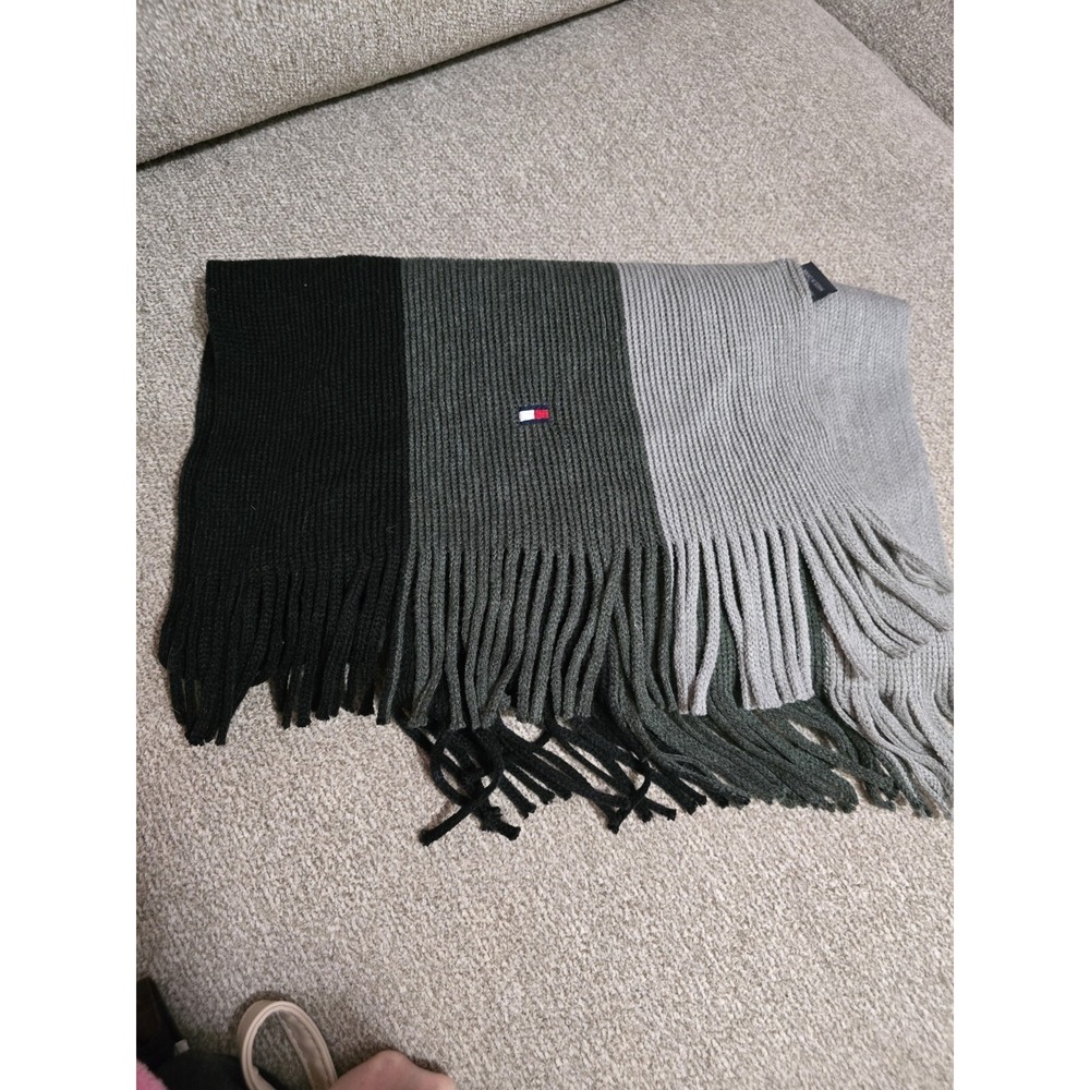Tommy Hilfiger Mens Oversize‎ Wide Stripe  Scarf (Grey)
